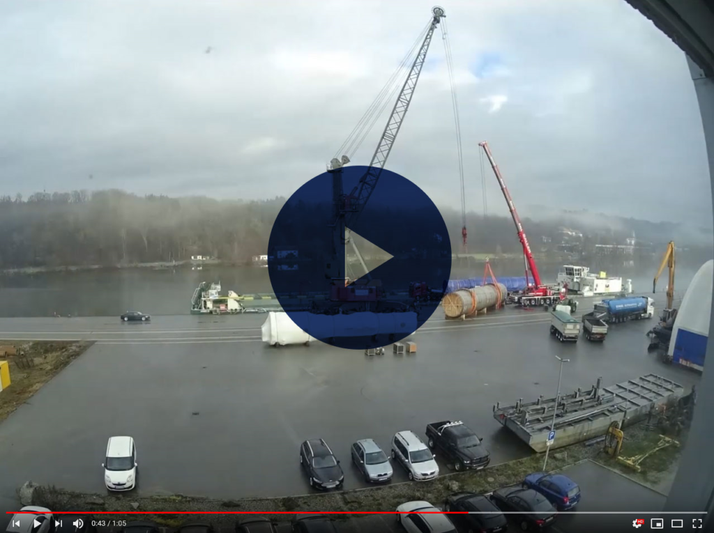 Teaser Zeitraffer Montage Liebherr LHM420 bayernhafen Passau