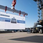 bayernhafen Passau Kran Inbetriebnahme Liebherr LHM420