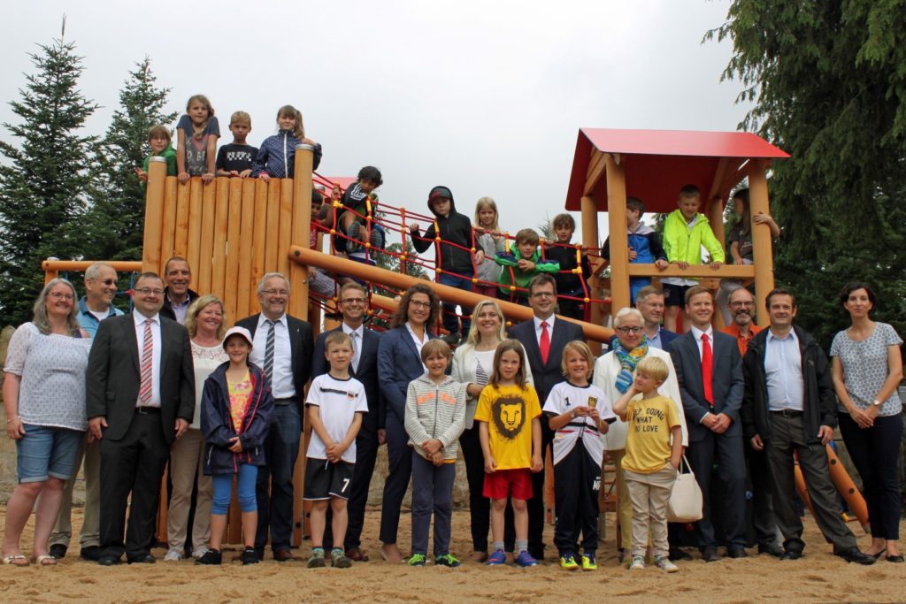 Eröffnung Klettergerüst Spende bayernhafen Bamberg