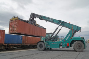 Reachstacker Hyster Container baymodal bayernhafen Bamberg