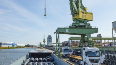 Umschlag Güterumschlag Binnenschiff Kran Draht bayernhafen Bamberg