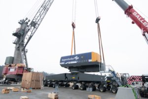 Montage Liebherr LHM420 bayernhafen Passau