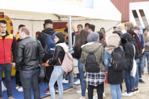 Jobmesse Jobport 2019 bayernhafen Nürnberg, Jugendliche informieren sich