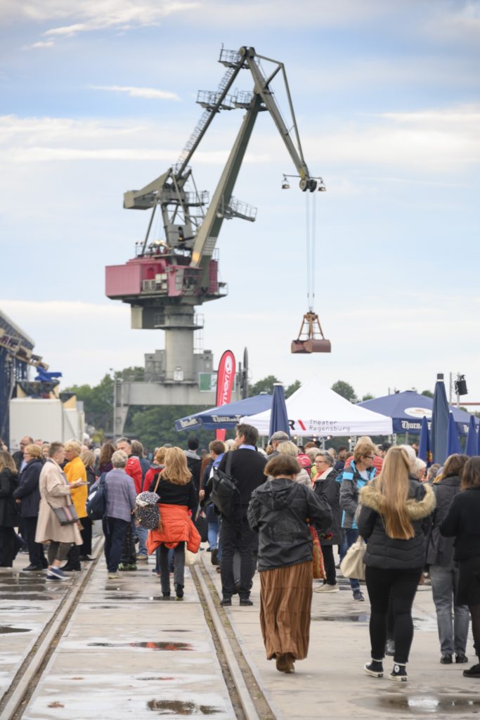 Kai Westhafen bayernhafen Regensburg Oper Tosca