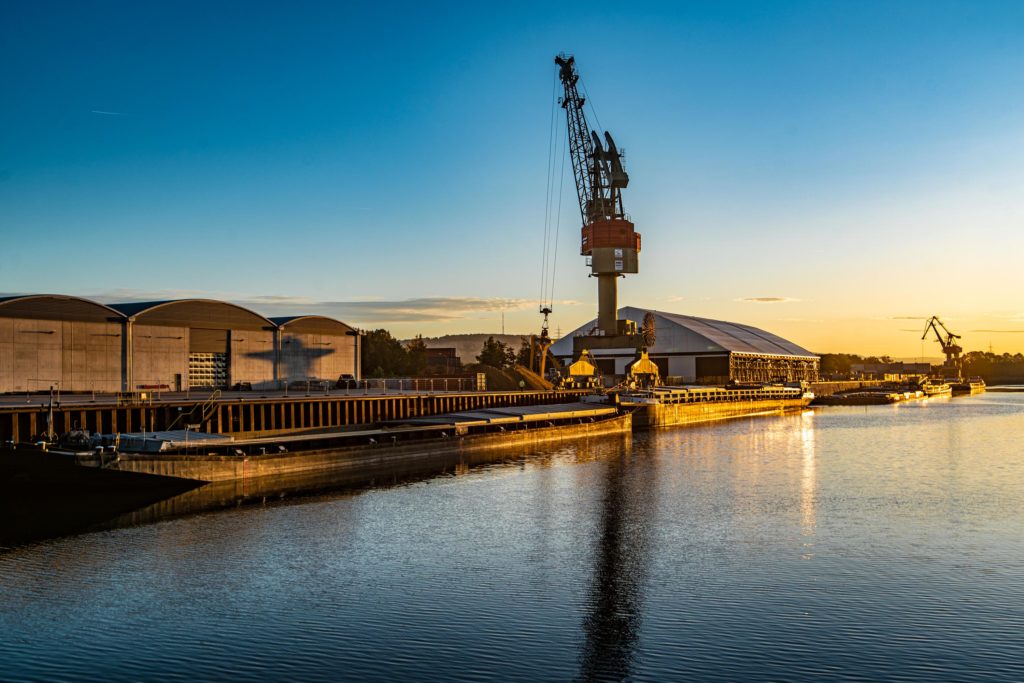 Sonnenaufgang Westhafen bayernhafen Regensburg