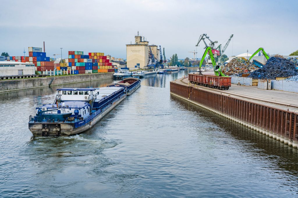 Westhafen bayernhafen Regensburg