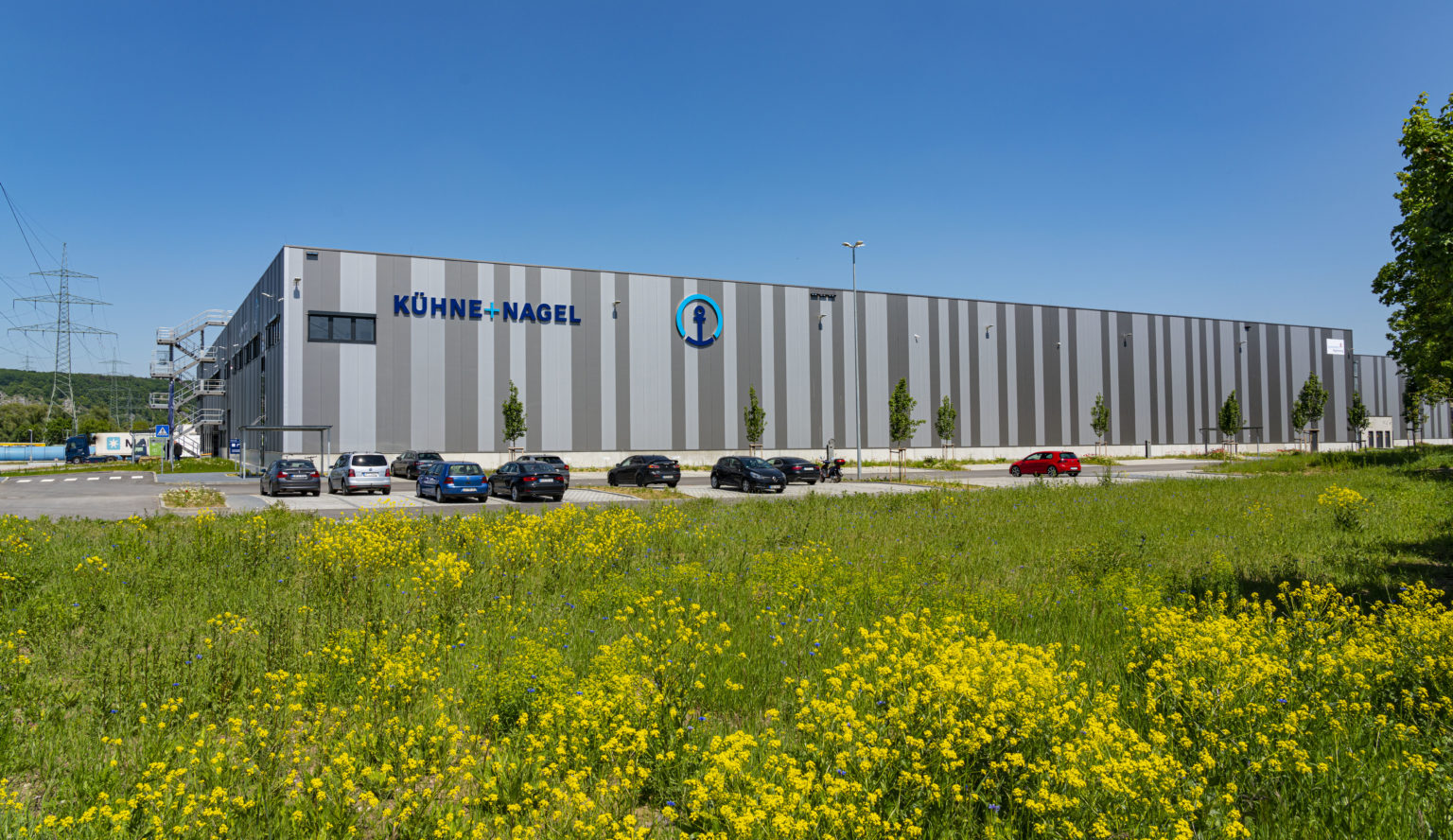 bayernhafen Kühne + Nagel nimmt neue Logistikhalle in Betrieb