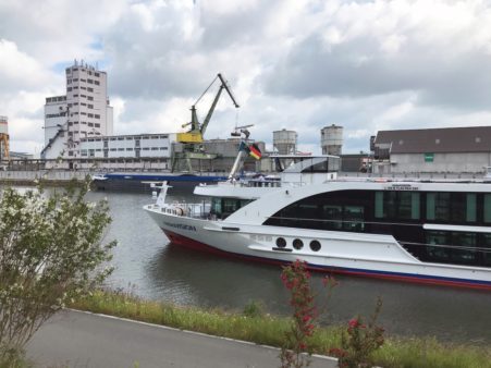 bayernhafen Bamberg Flußkreuzfahrtschiff