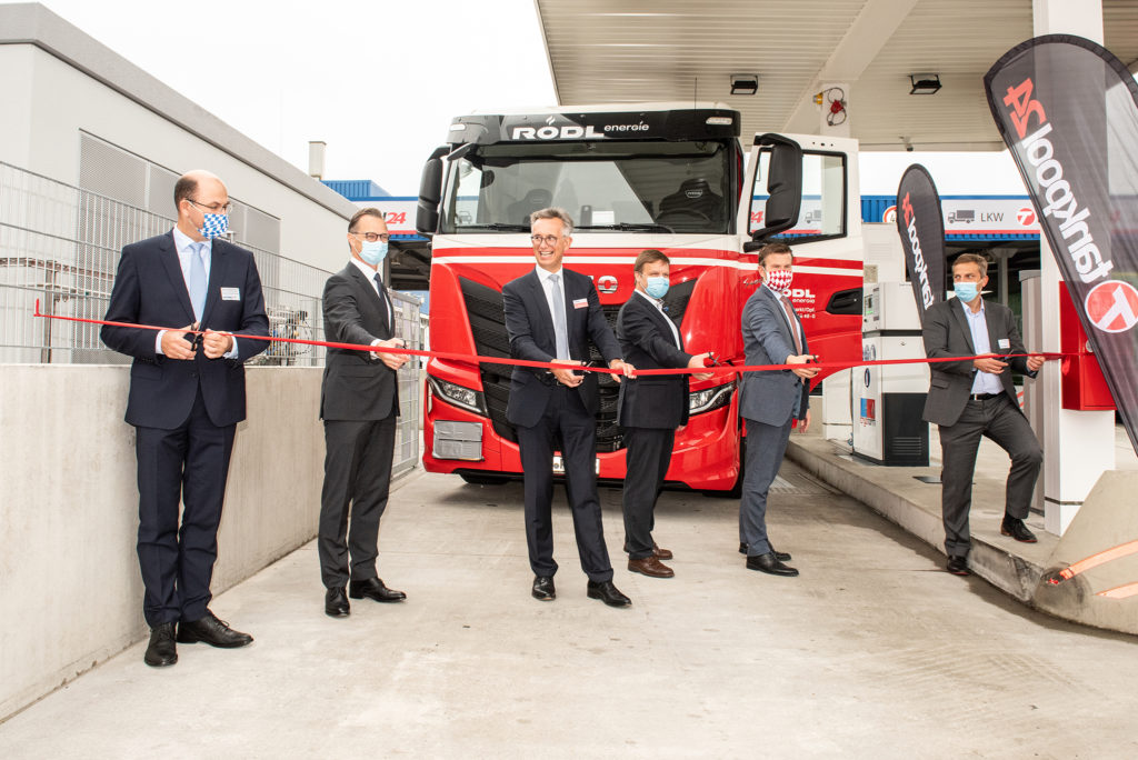 Foto Eröffnung LNG Tankstelle