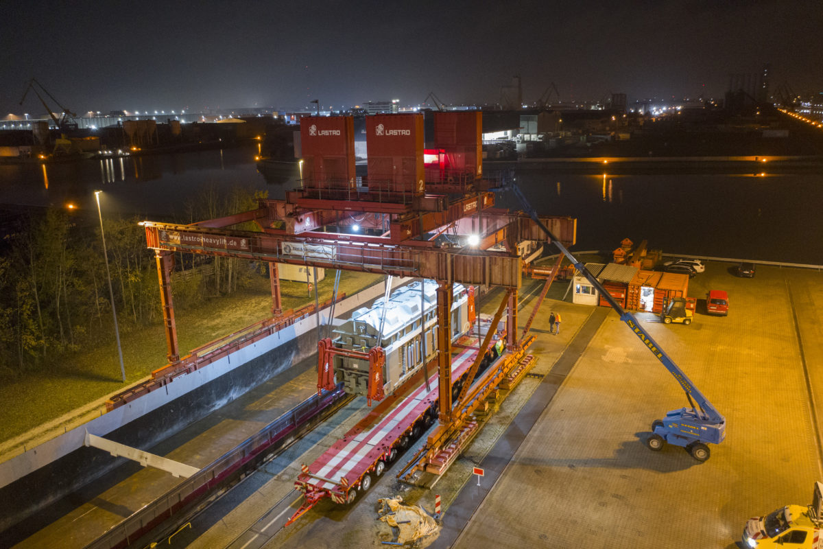 Umschlag Trafo bayernhafen Nürnberg