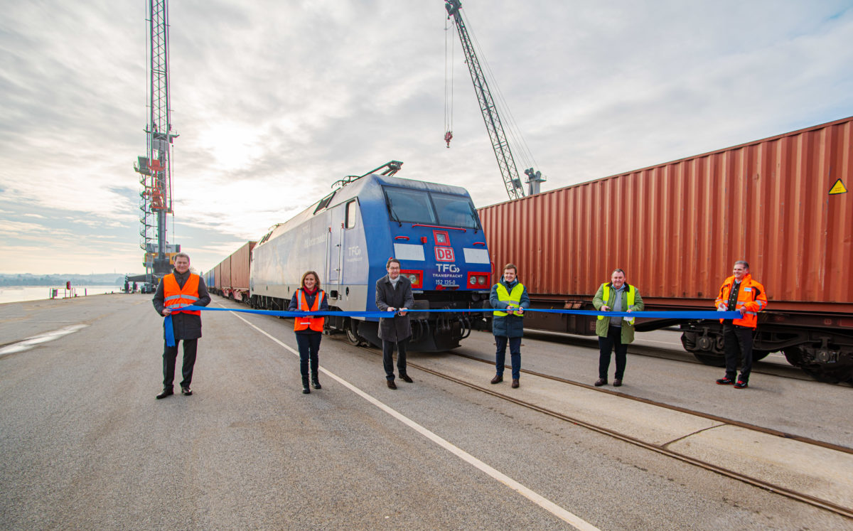 Lok TFG Containerzug Eröffnung bayernhafen Passau