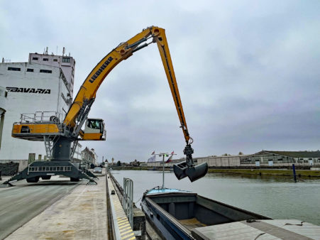 Mobiler Umschlagbagger bayernhafen Bamberg