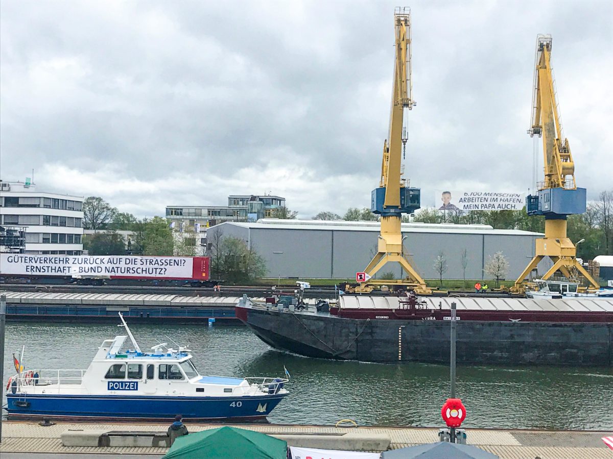 Demo gegen Hafen