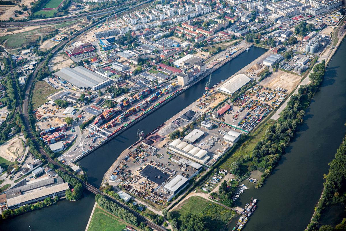 Luftbild Westhafen bayernhafen Regensburg