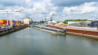 Foto Hafen Westhafen bayernhafen Regensburg Binnenschiff Containerterminal