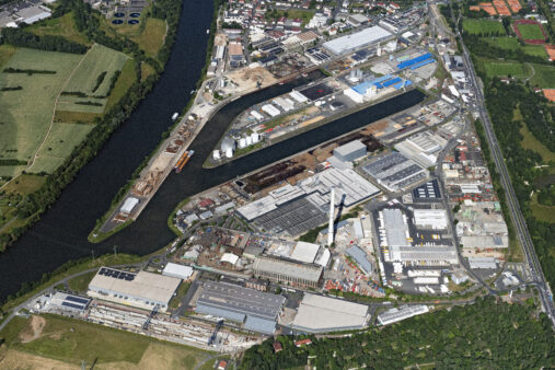 Luftbild des bayernhafen Aschaffenburg aus dem Jahre 2025